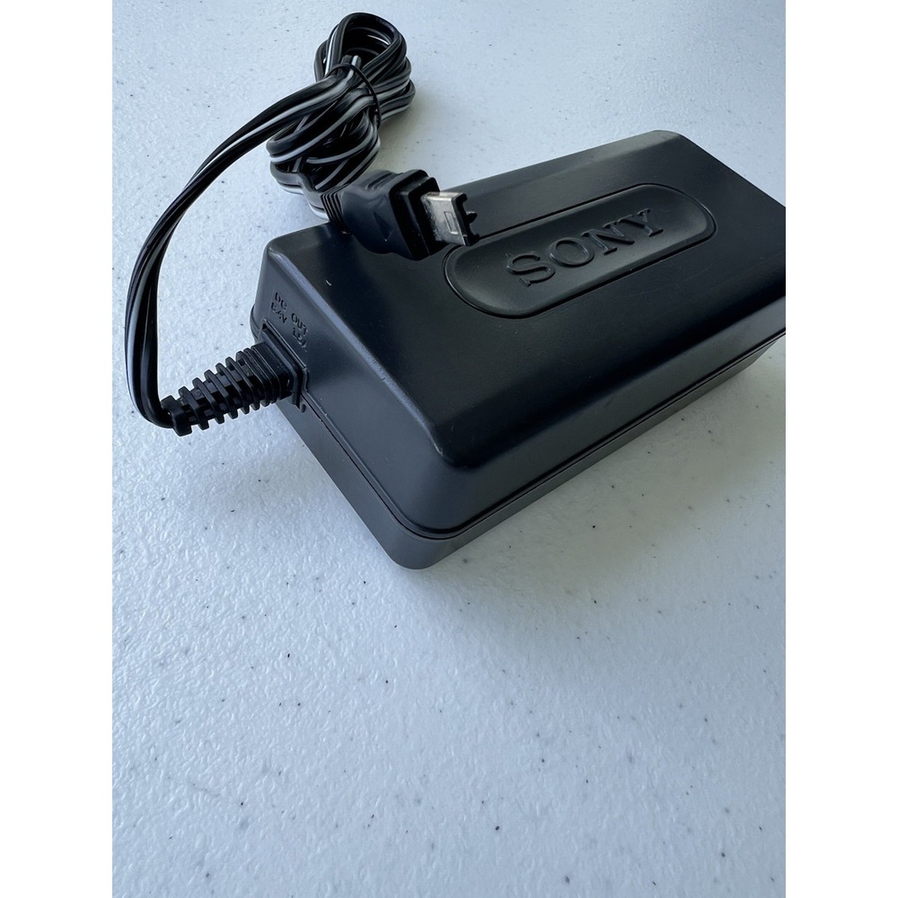 Sony AC-L10B Camcorder Video Camera Mains Charger Adapter 8.4V Handycam - Picture 4 of 7